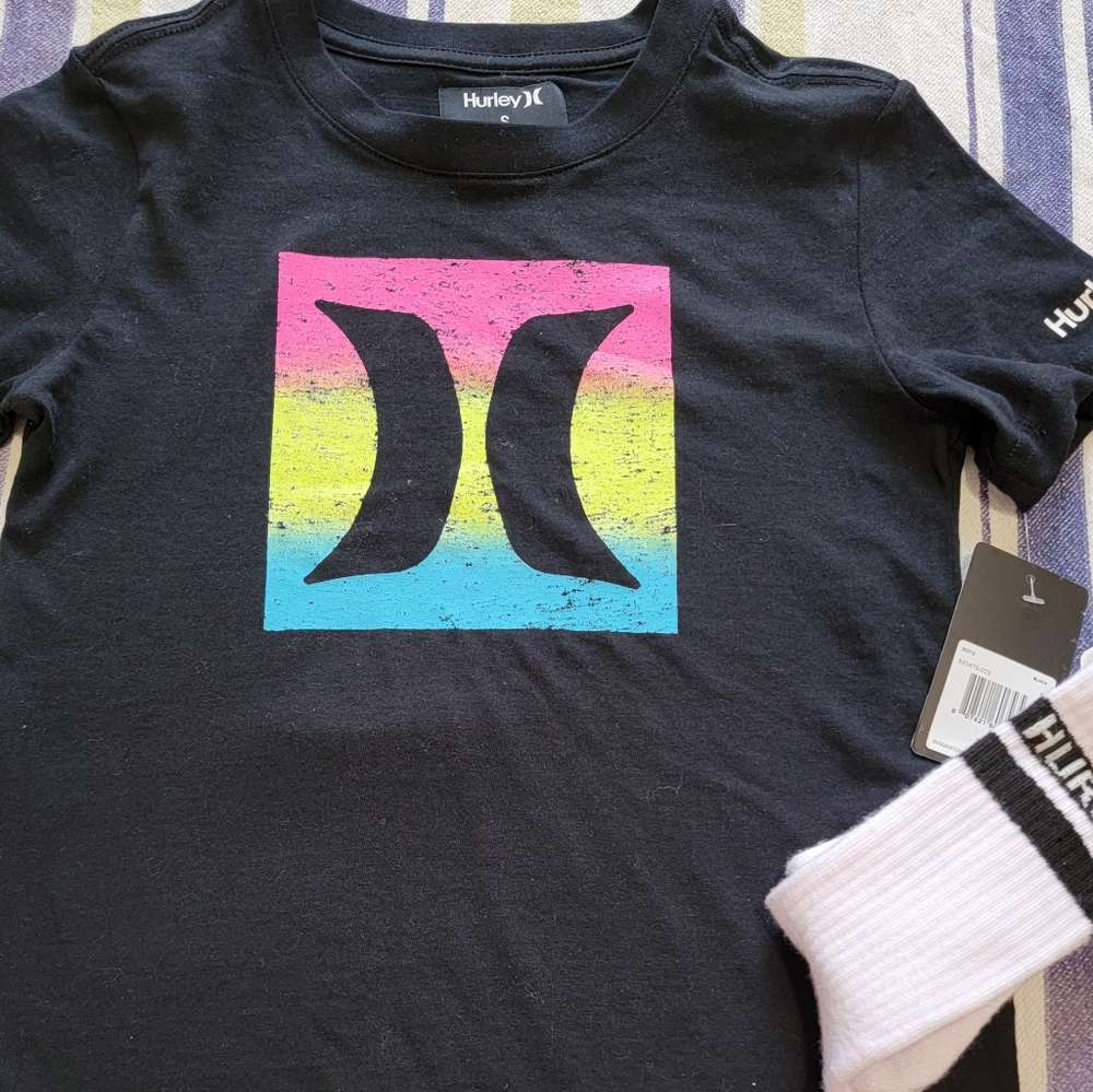 NWT HURLEY Tee And Socks Child's Small 8/9 Black S/S With Logo On Front